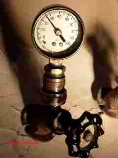 Water pressure gauge test (C) Daniel Friedman