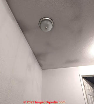 Thermal tracking on ceiling and wall (C) InspectApedia.com Jaclyn