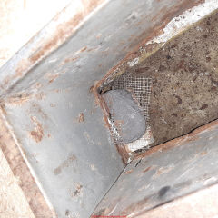 Do not run electrical wires in mobile home HVAC ducts (C) InspectApedia.com Cynthia