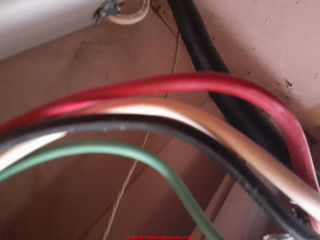 Identify the wires ina a mobile home by color? (C) InspectApedia.com Jennifer