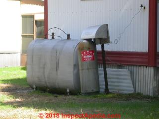 Oil tank and LP gas tank outside a mbile home, Ennis MH park, Poughkeepsie NY (C) Daniel Friedman