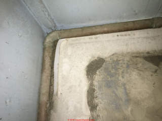 Perimeter drain water barrier spaced off of wall (C) Inspectapedia.com Frank D