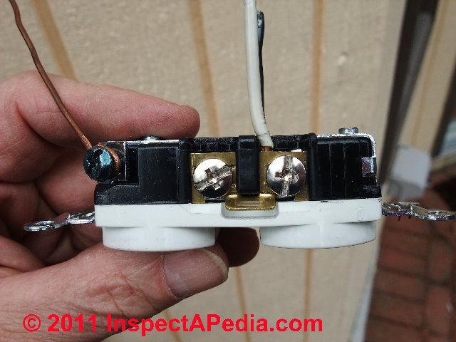 Receptacles As A Junction - Electrical - DIY Chatroom Home Improvement Does The Black Wire Go To The Gold Screw