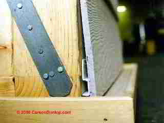 Fiber cement siding (C) Carson Dunlop Associates