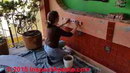 Install ceramic tile on a wall - procedure (C) Daniel Friedman