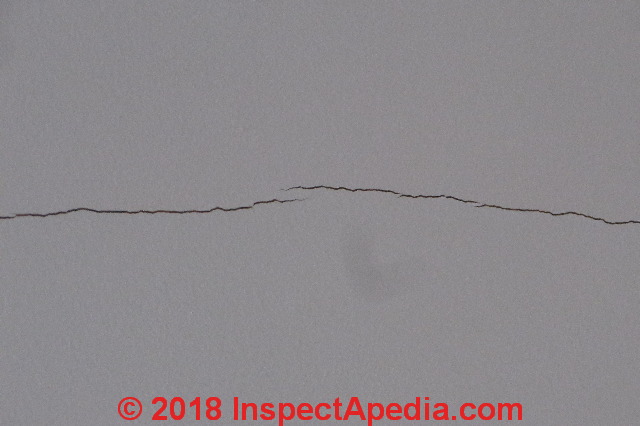 What Causes Spider Cracks In Plaster