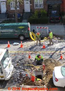 Gas piping repairs in Brooklyn NY on Washington Ave in 2015 (C) Daniel Friedman