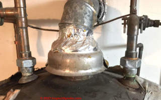 Hoyt water heater (C) InspectApedia.com BerkPlumb