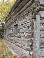 Northern Minnesota antique log walls (C) InspectApedia.com JAC