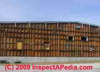 Photograph of building damage near Los Angeles 2000 © Daniel Friedman