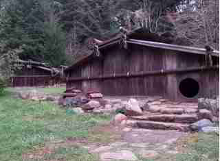 Plank house (C) Yuroak plank houses