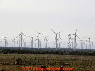 Wind generating towers, Oxaca, Mexico (C) Daniel Friedman