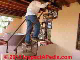 Alternating tread stairway, Pearson-Murphy Guanajuato (C) Daniel Friedman