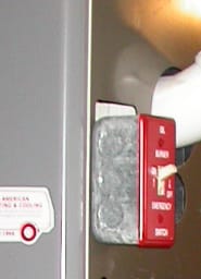 Electrical switch on heat or A/C © D Friedman at InspectApedia.com 