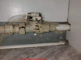 Steam heat control valve (C) InspectApedia.com Kristina