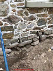 1700s loose stone foundation (C) InspectApedia.com Dolores