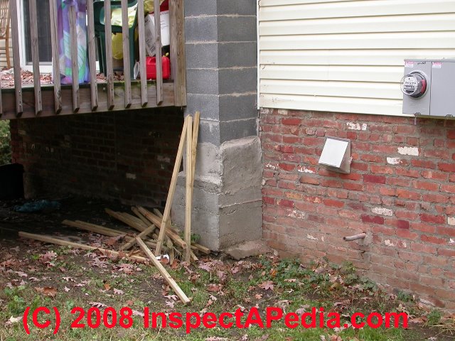 Chimney with no footing (C) Daniel Friedman