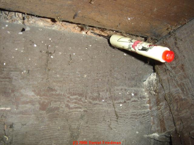 Brick Wall Lining Served as Insulation, Wind Barrier, Fire Blocking