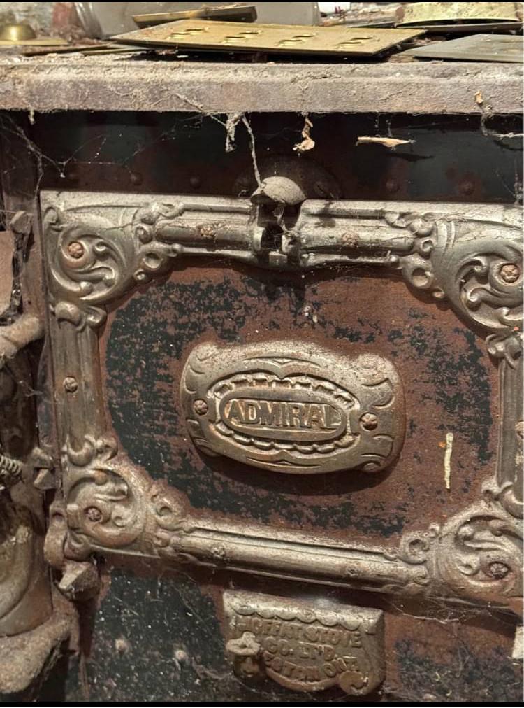 1930 Moffat stove Natusch (C) InspectAPedia.com Nat