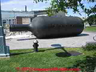 Bottle container as home, New York City river walk (C) Daniel Friedman