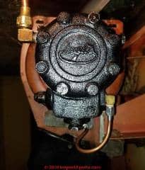Inglis oil burner pump - Sunstrand/Inglis (C) Inspectapedia.com Vladimir