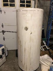 1960s Rheem water heater (C) InspectApedia.com Nick