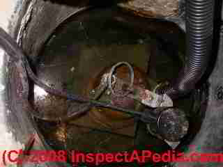 Submersible sump pump installation