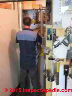 Water heater replacement procedure (C) Daniel Friedman & Cleveland Plumbing