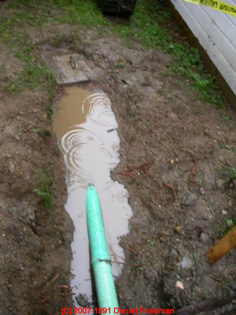 What does a bad septic tank look like