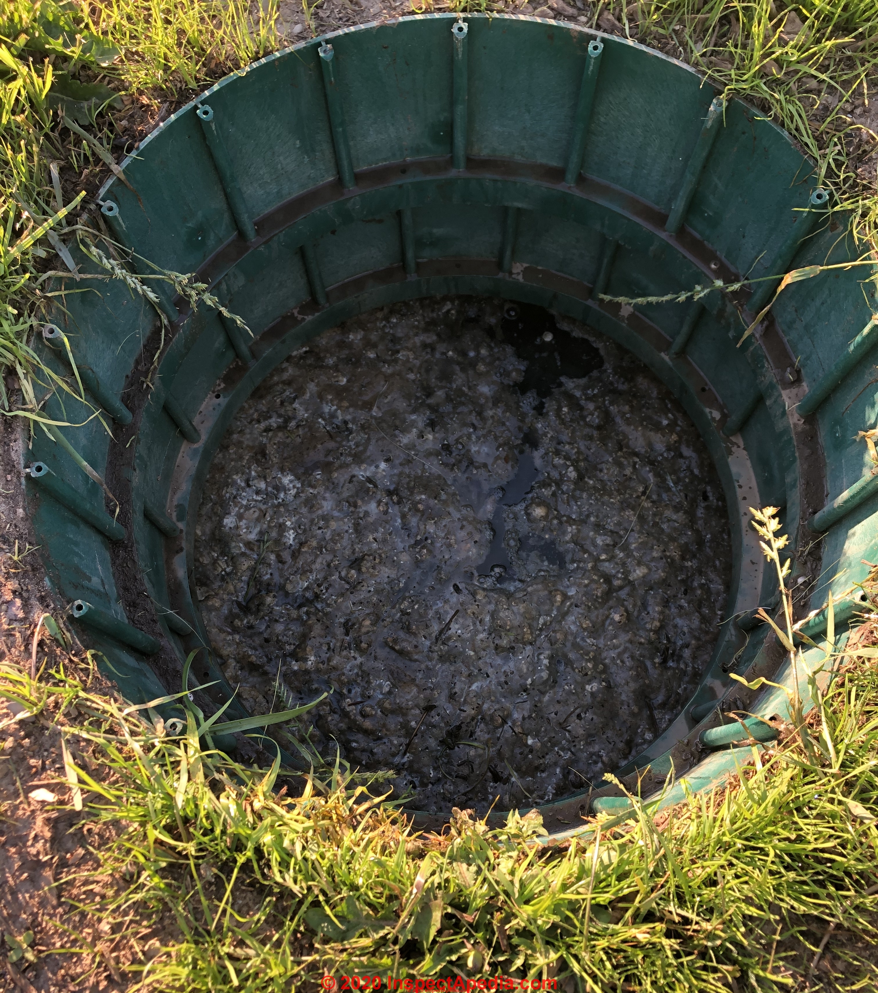 Septic drainfield is overloaded in less than 5 year old house. Trying to  find root cause. : r/Plumbing