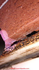 gap between brick veneer and lintel (C) InspectApedia.com James